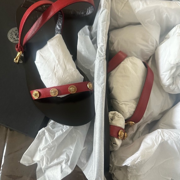 Versace Tribute flat sandal - Picture 6 of 6